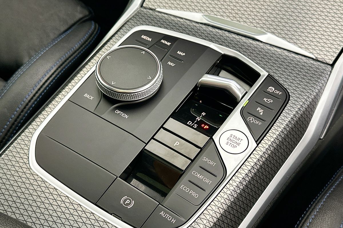 2022 BMW 3 30i M SPORT G20 LCI