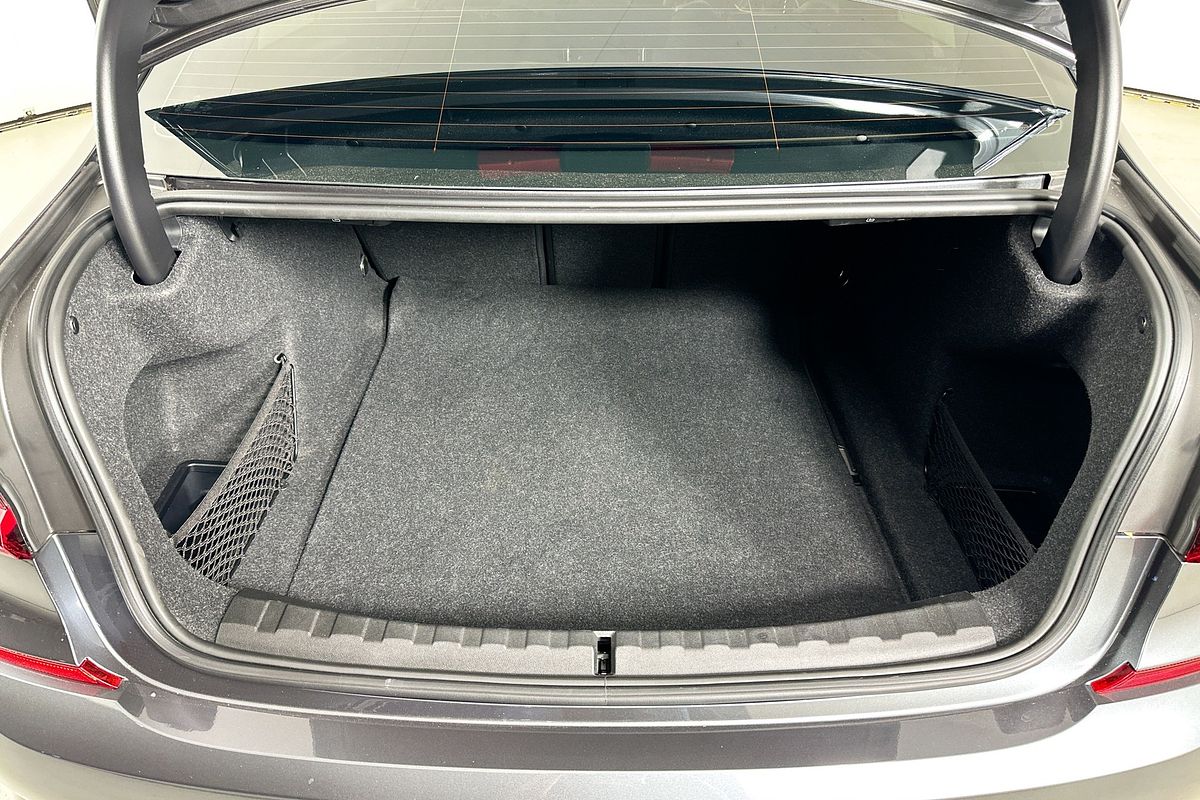 2021 BMW 3 20i M SPORT G20