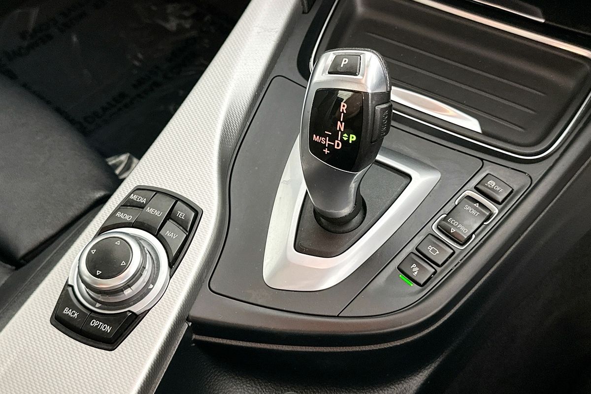 2015 BMW 3 16i F30 MY15