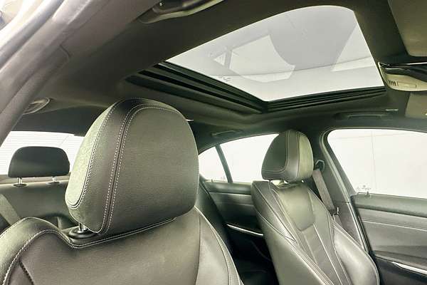 2020 BMW 3 30i M SPORT G20