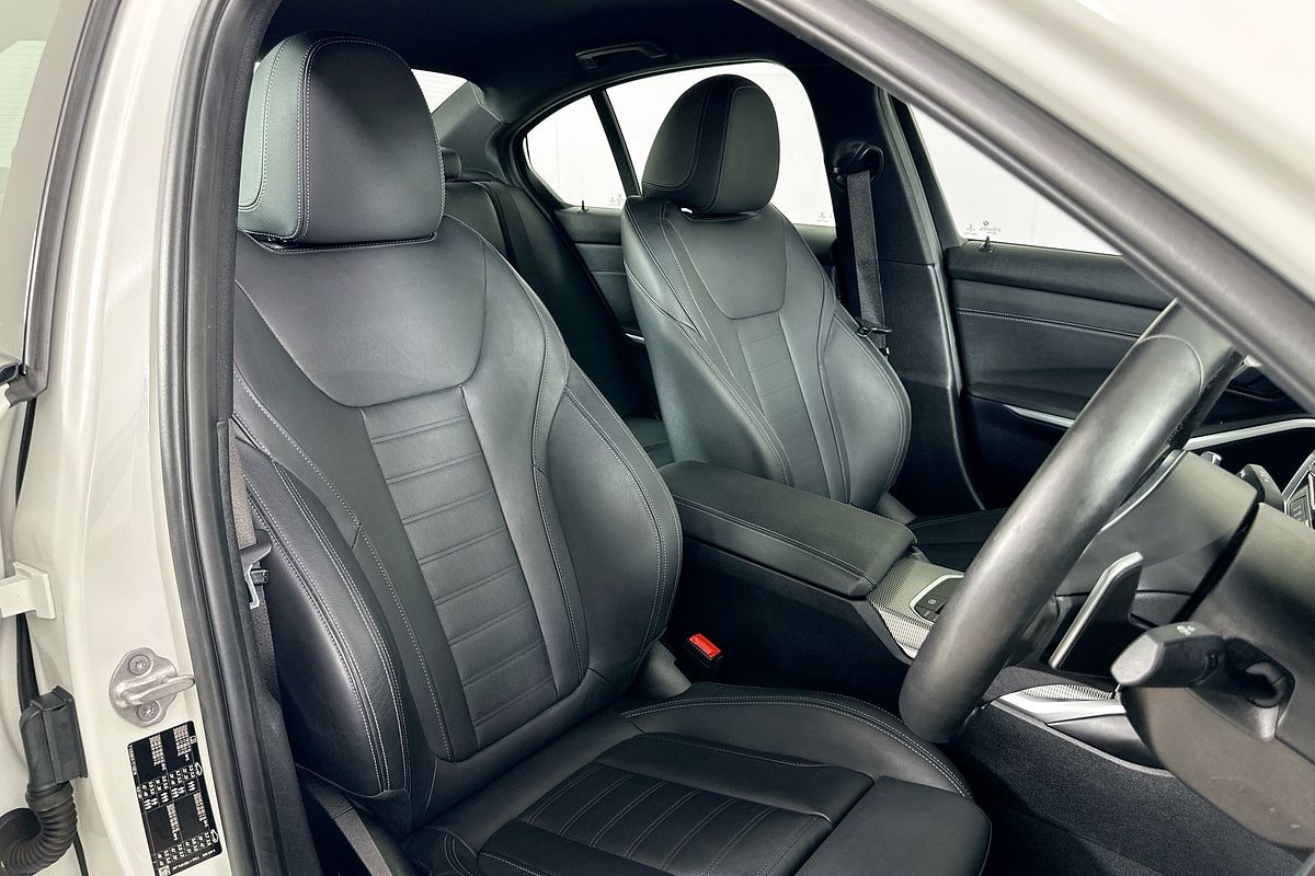 2020 BMW 3 30i M SPORT G20