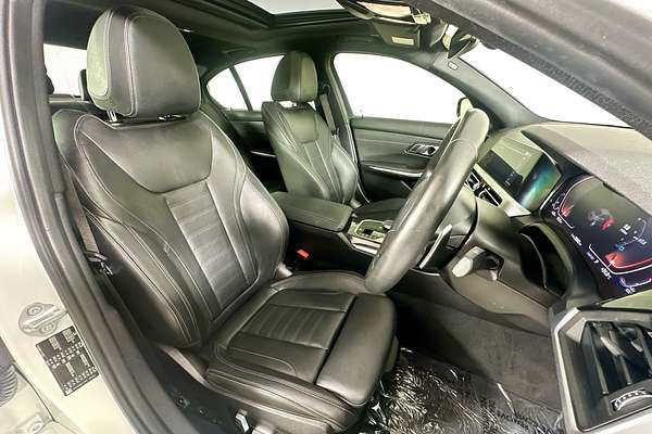 2020 BMW 3 30i M SPORT G20