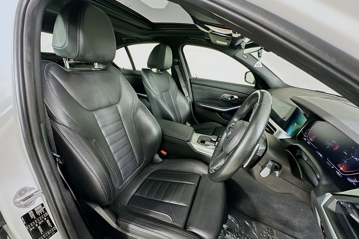 2021 BMW 3 30i M SPORT G20
