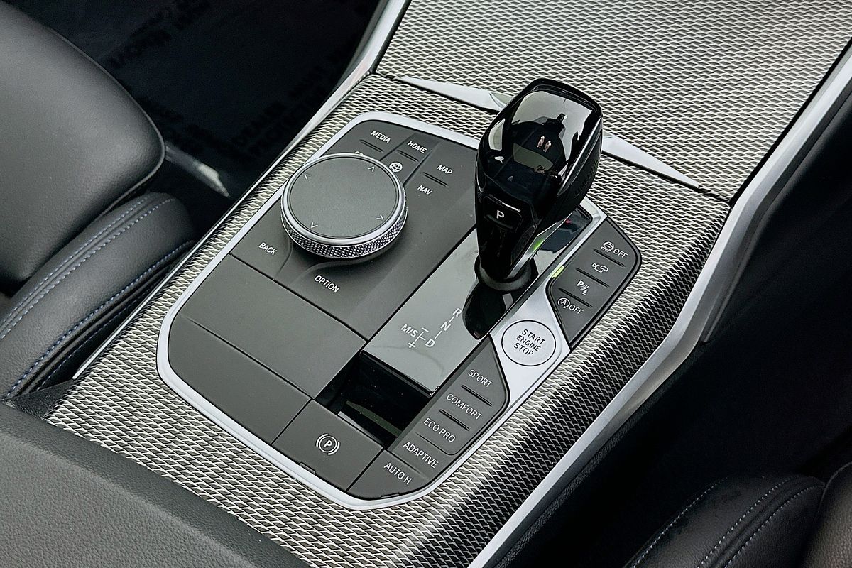2020 BMW 3 30i M SPORT G20