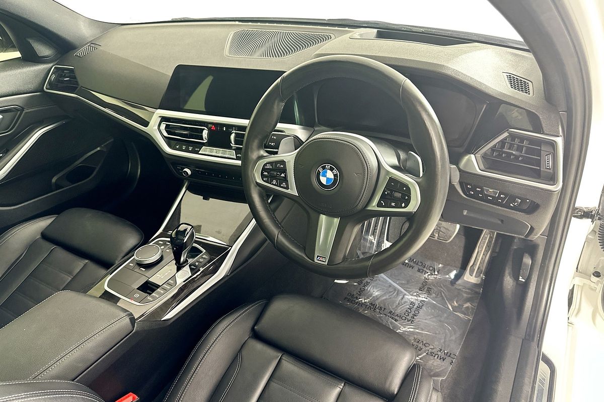 2020 BMW 3 30i M SPORT G20