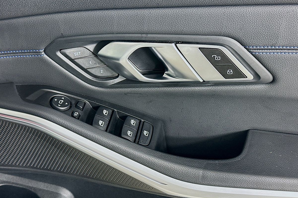 2020 BMW 3 30i M SPORT G20