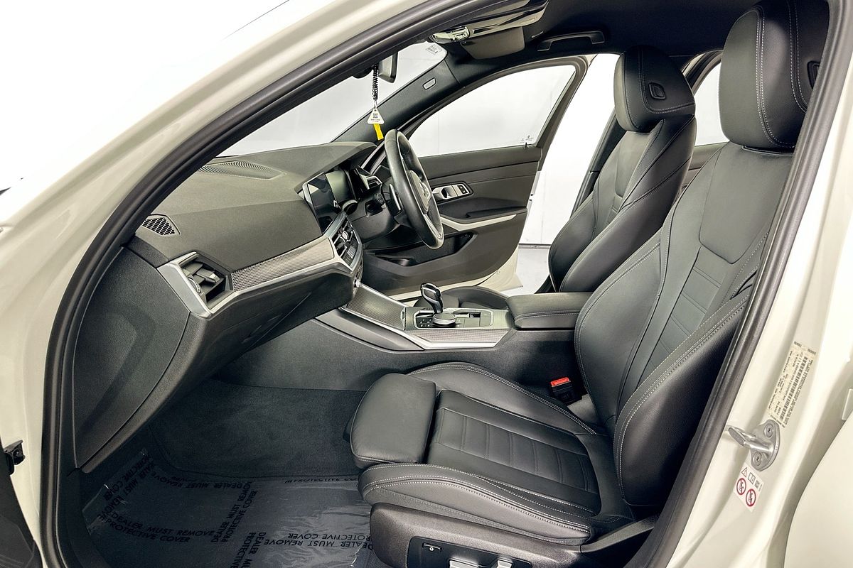 2020 BMW 3 30i M SPORT G20