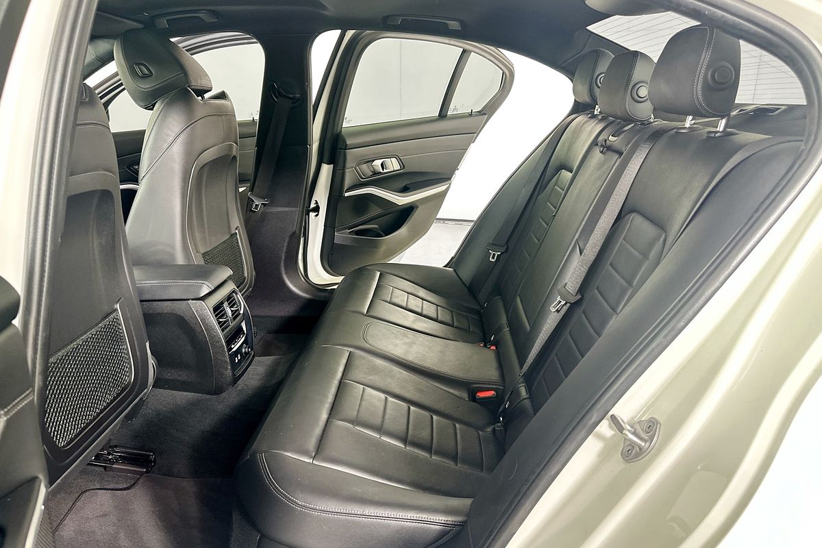 2020 BMW 3 30i M SPORT G20