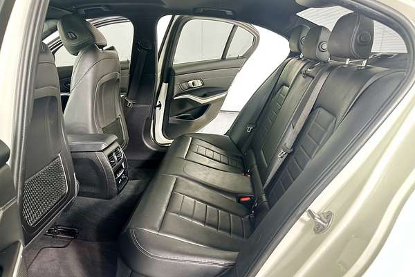 2020 BMW 3 30i M SPORT G20