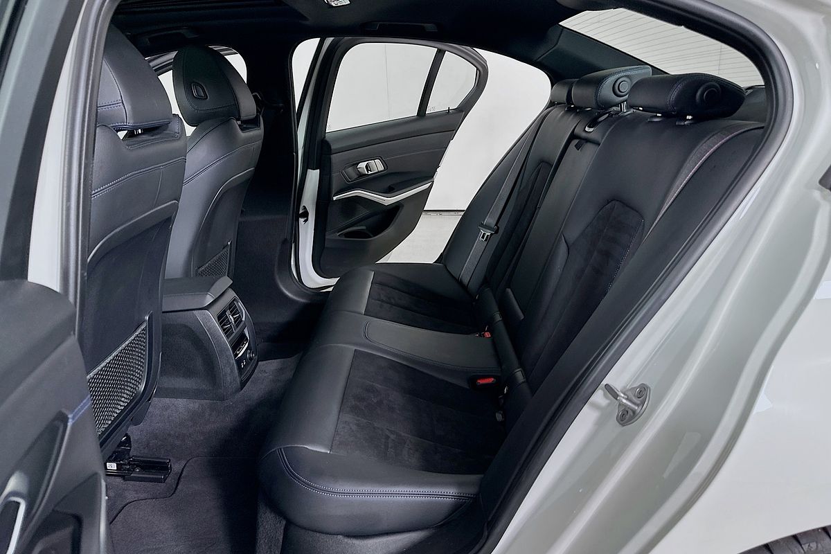 2020 BMW 3 30i M SPORT G20