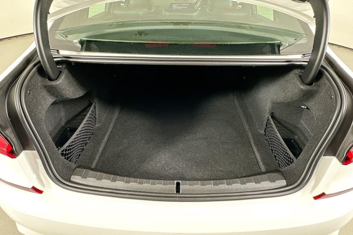 2020 BMW 3 30i M SPORT G20