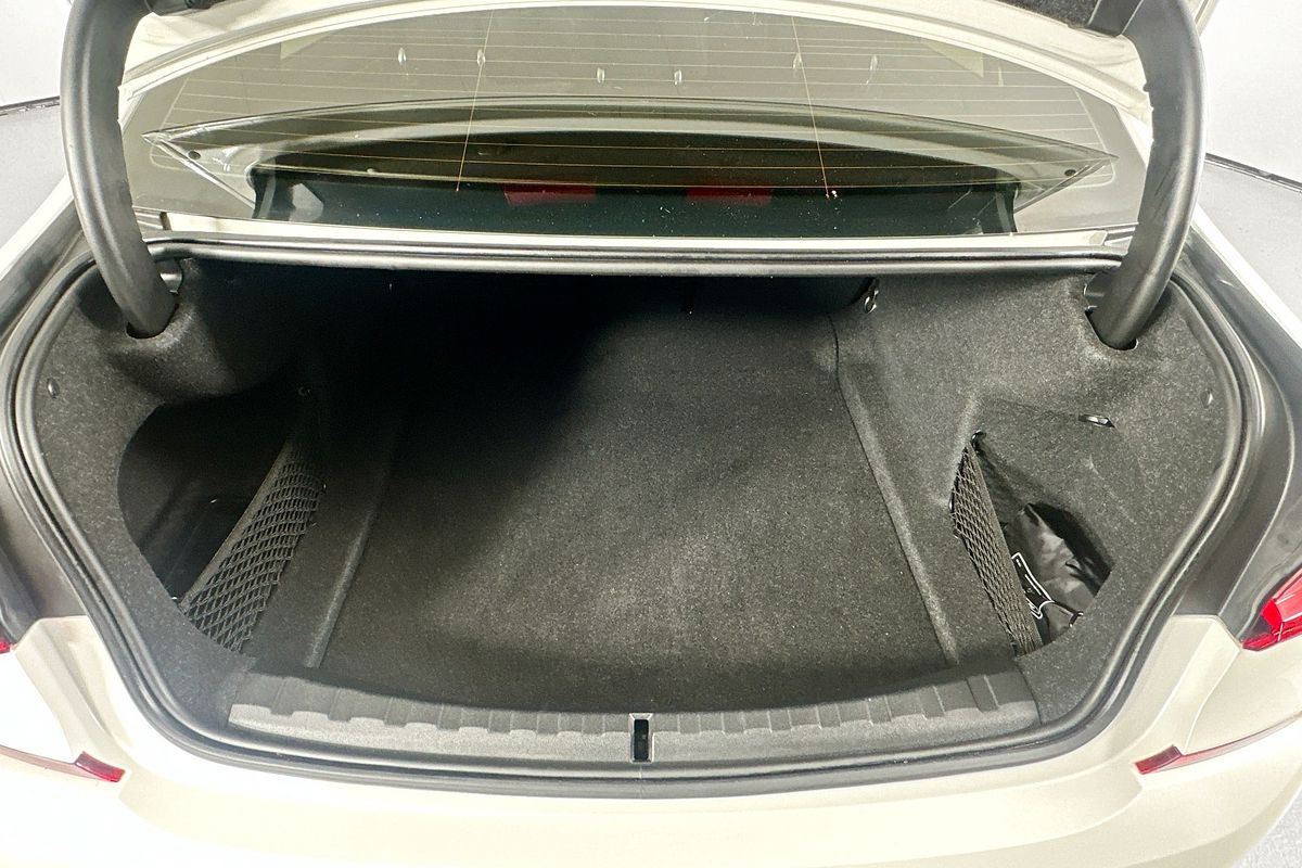 2020 BMW 3 30i M SPORT G20