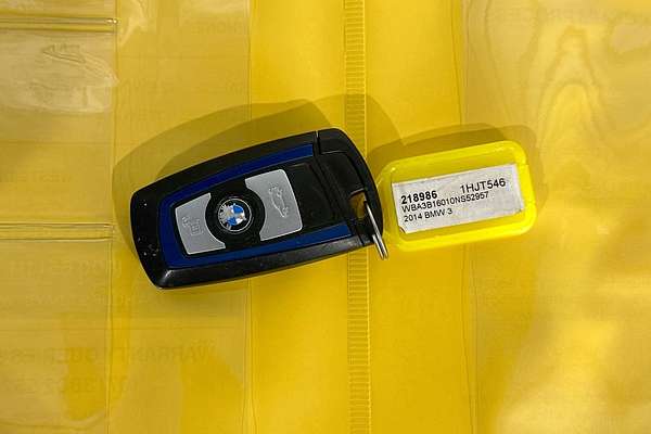 2014 BMW 3 20i F30 MY14