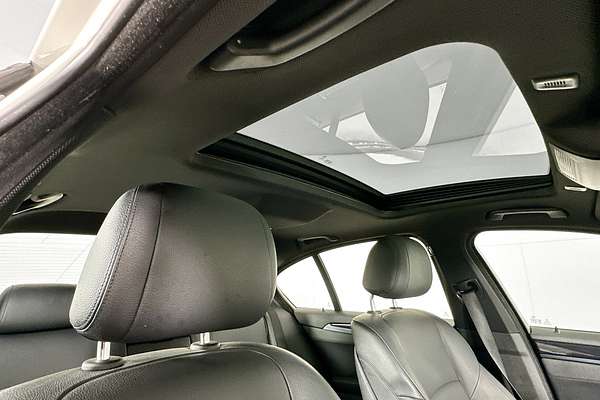 2015 BMW 5 20i LUXURY LINE F10 MY15