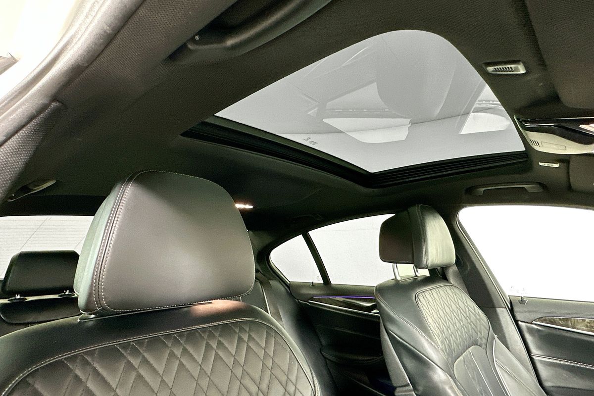 2018 BMW 5 30i M SPORT G30 MY18