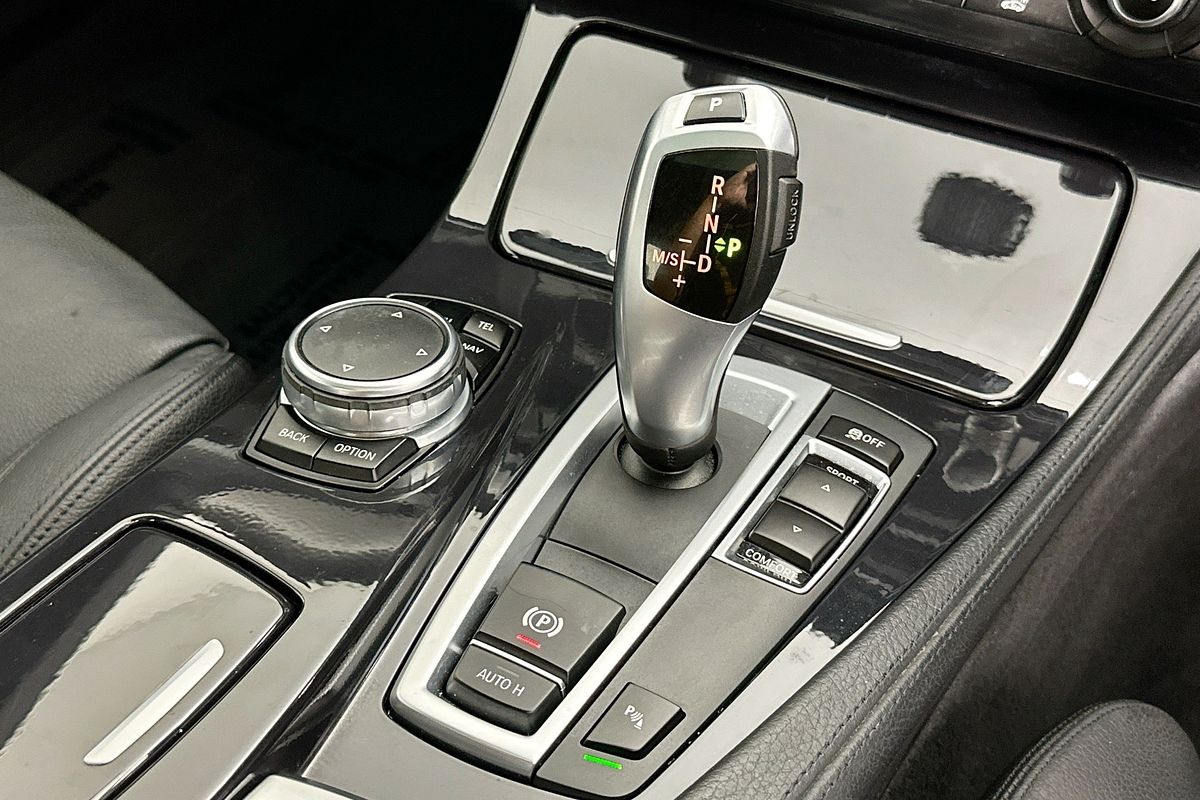 2015 BMW 5 20i LUXURY LINE F10 MY15