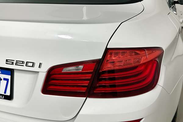 2015 BMW 5 20i LUXURY LINE F10 MY15