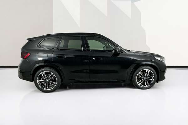 2024 BMW X1 xDRIVE20i M SPORT U11