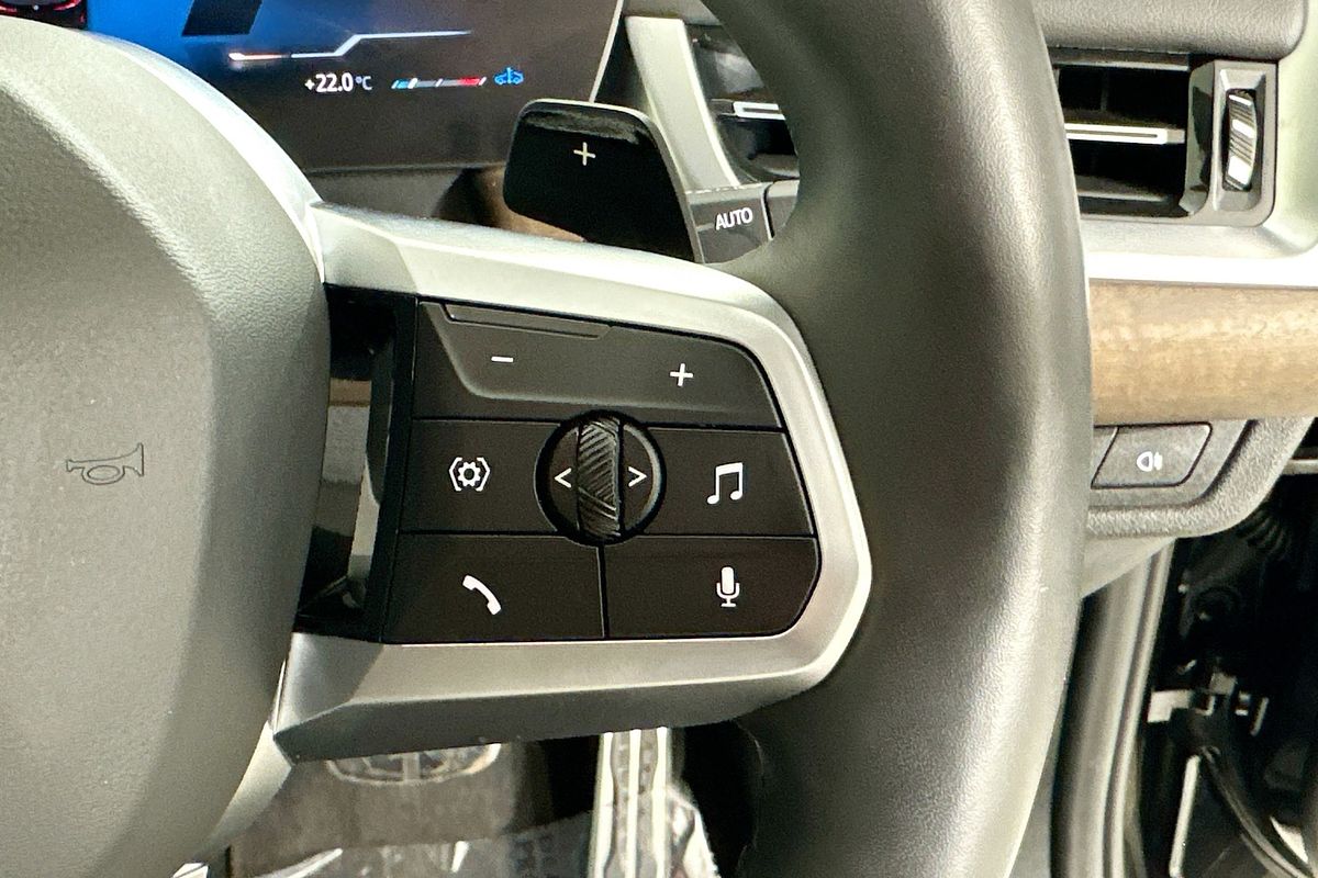 2024 BMW X1 xDRIVE20i M SPORT U11