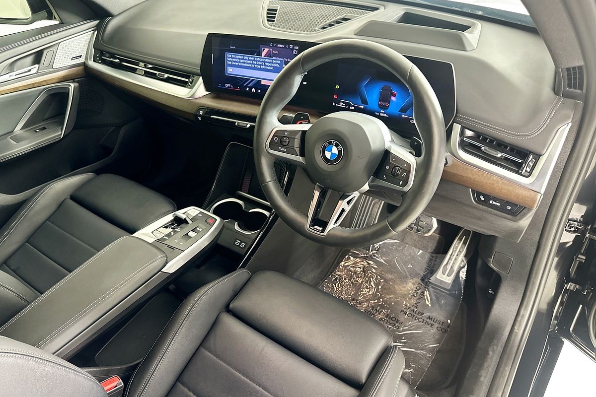 2024 BMW X1 xDRIVE20i M SPORT U11