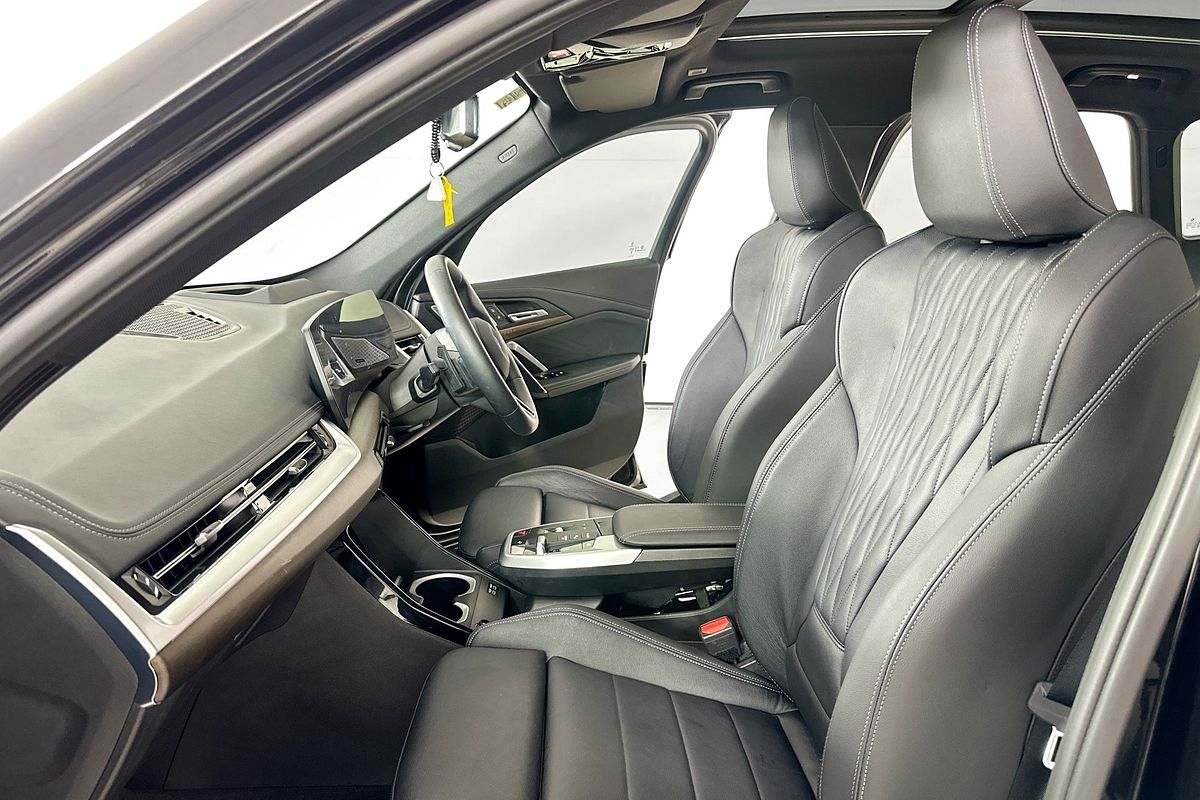 2024 BMW X1 xDRIVE20i M SPORT U11