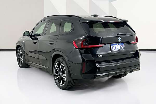 2024 BMW X1 xDRIVE20i M SPORT U11