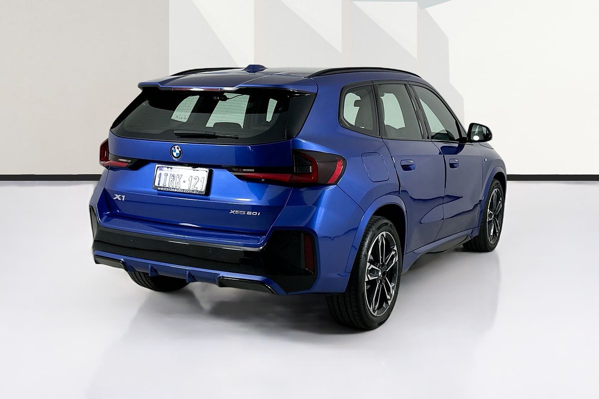 2023 BMW X1 xDRIVE20i M SPORT U11