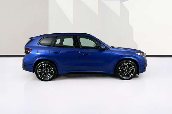 2023 BMW X1 xDRIVE20i M SPORT U11