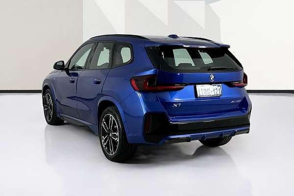 2023 BMW X1 xDRIVE20i M SPORT U11