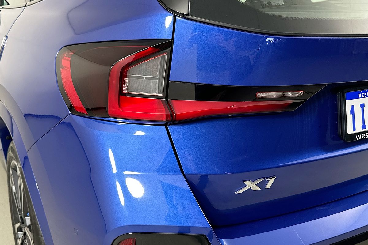 2023 BMW X1 xDRIVE20i M SPORT U11