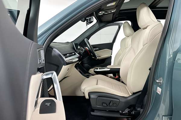 2024 BMW X1 M35i xDRIVE U11