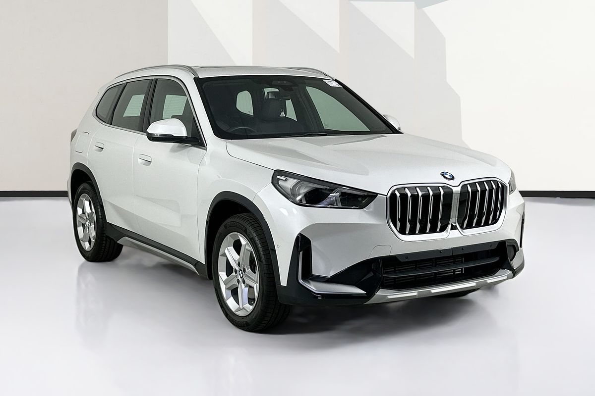 2024 BMW X1 sDRIVE18i U11