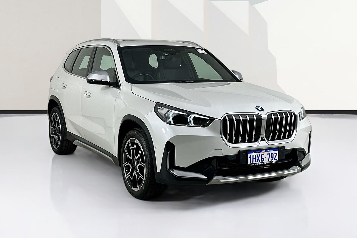 2023 BMW X1 sDRIVE18i U11