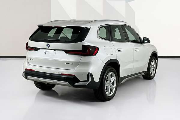 2024 BMW X1 sDRIVE18i U11
