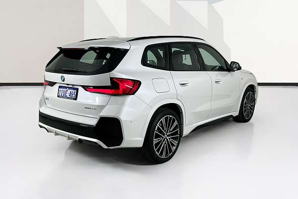 2025 BMW X1 xDRIVE20i U11