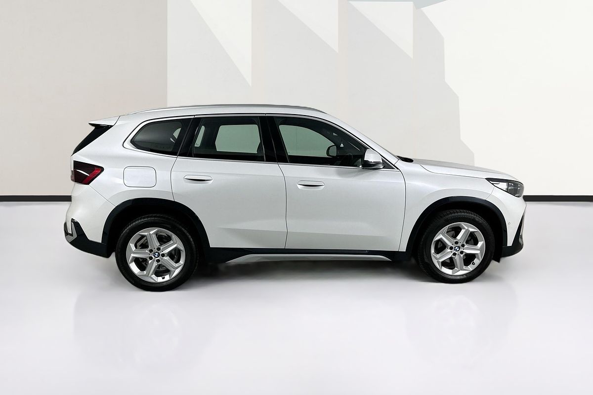 2024 BMW X1 sDRIVE18i U11