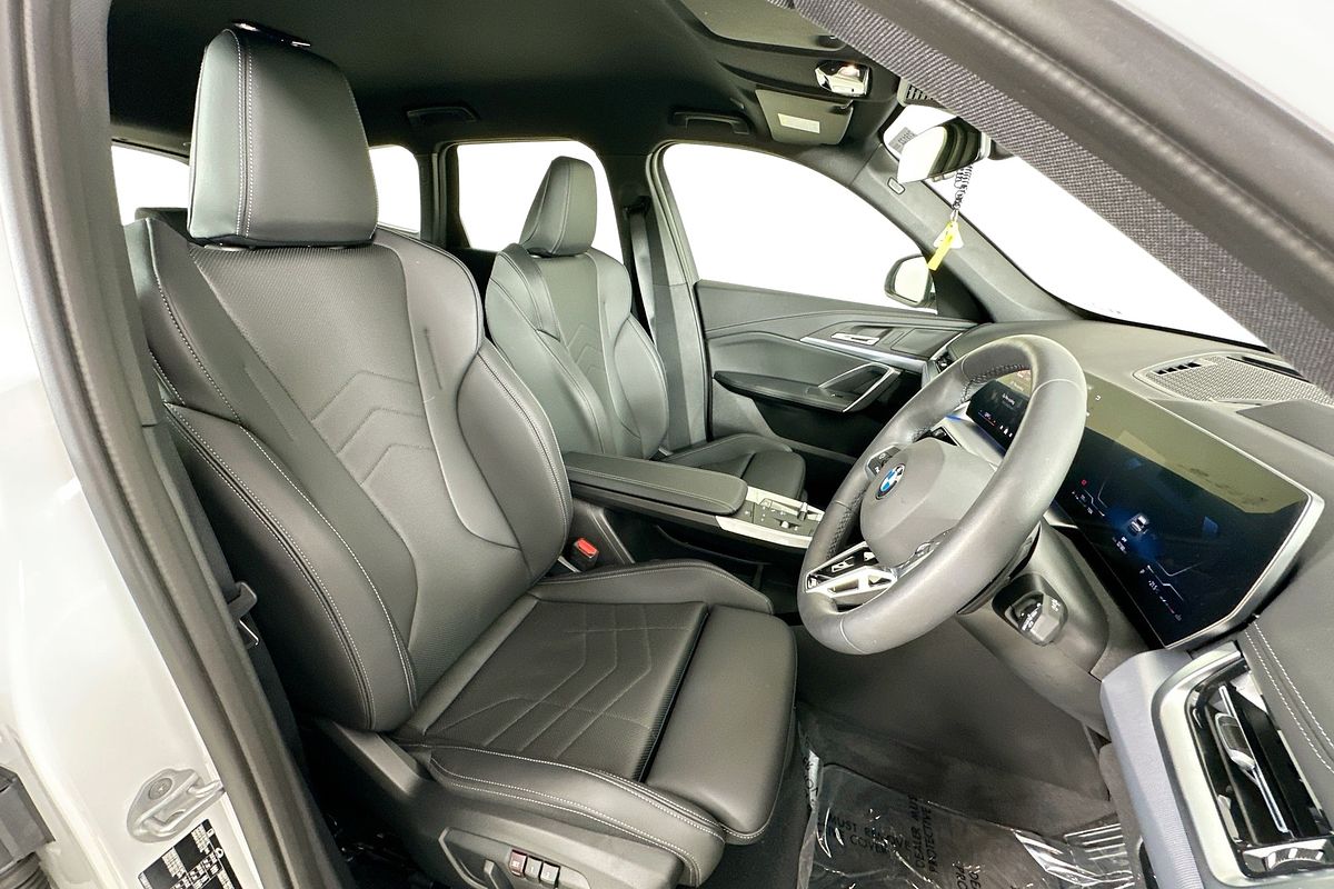 2025 BMW X1 xDRIVE20i U11