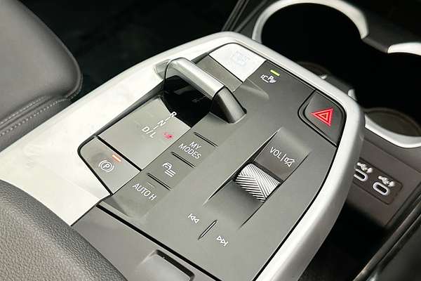 2023 BMW X1 sDRIVE18i U11