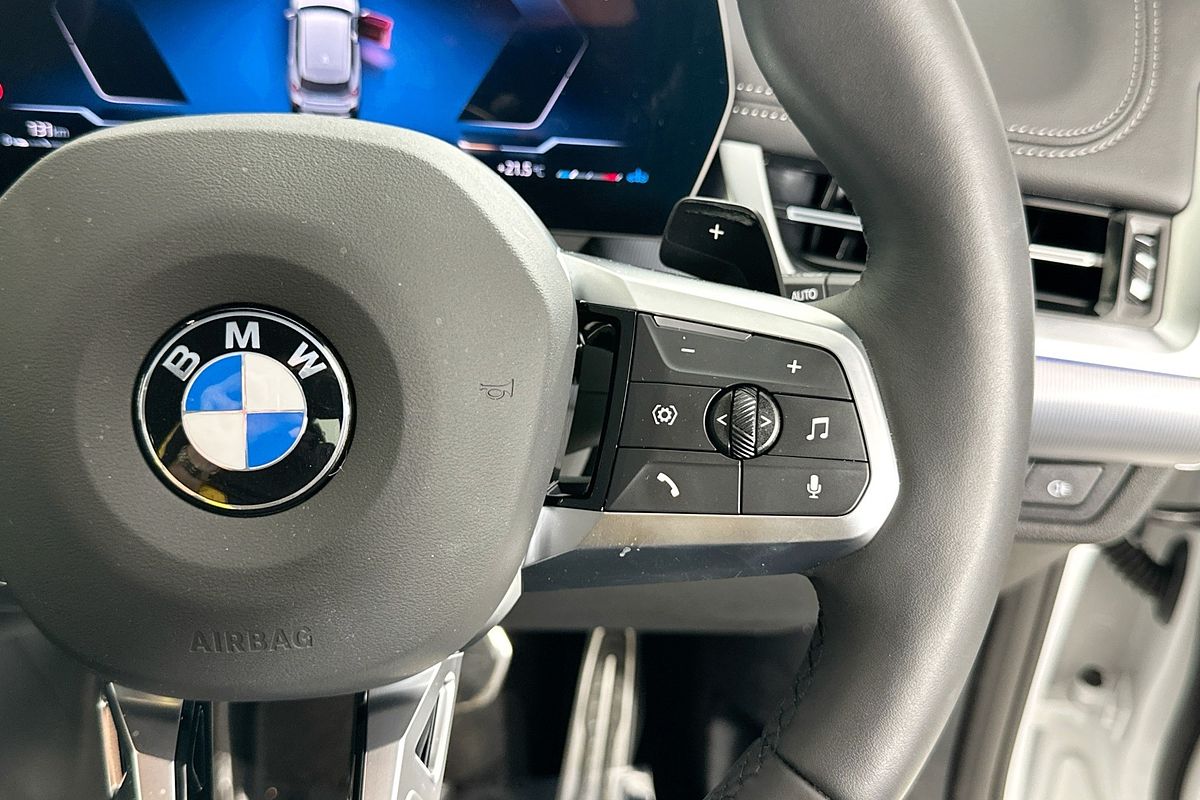 2025 BMW X1 xDRIVE20i U11