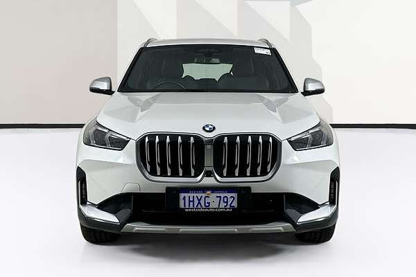 2023 BMW X1 sDRIVE18i U11