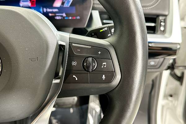 2023 BMW X1 sDRIVE18i U11