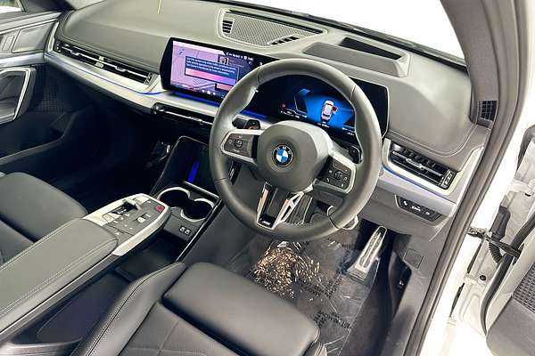 2025 BMW X1 xDRIVE20i U11