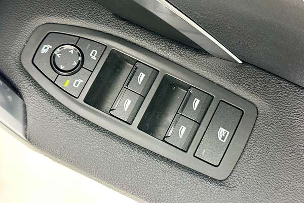 2023 BMW X1 sDRIVE18i U11