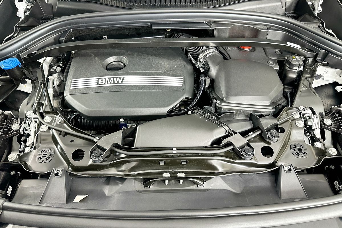 2025 BMW X1 xDRIVE20i U11