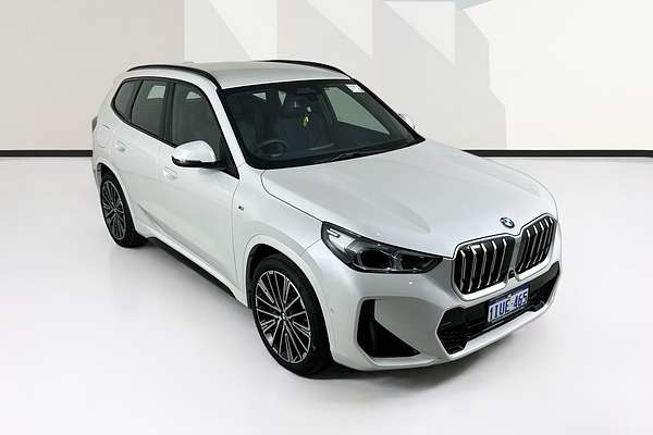 2025 BMW X1 xDRIVE20i U11