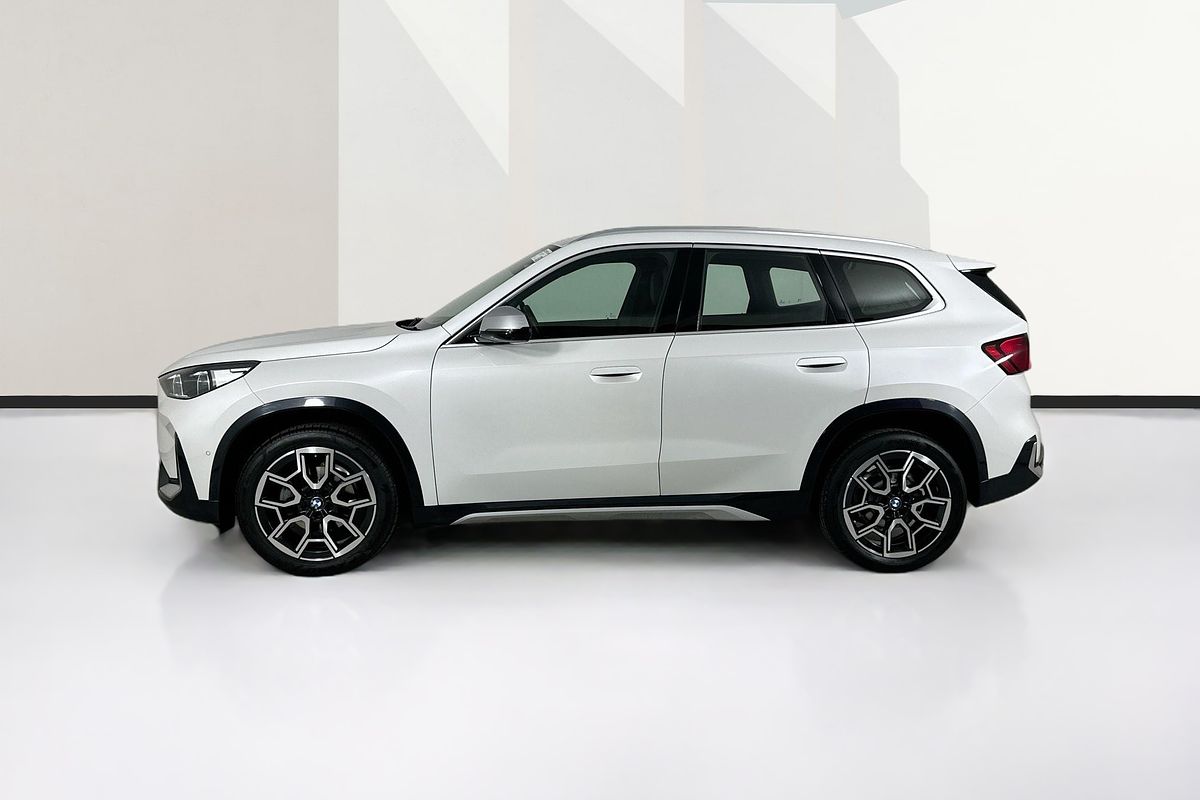2023 BMW X1 sDRIVE18i U11