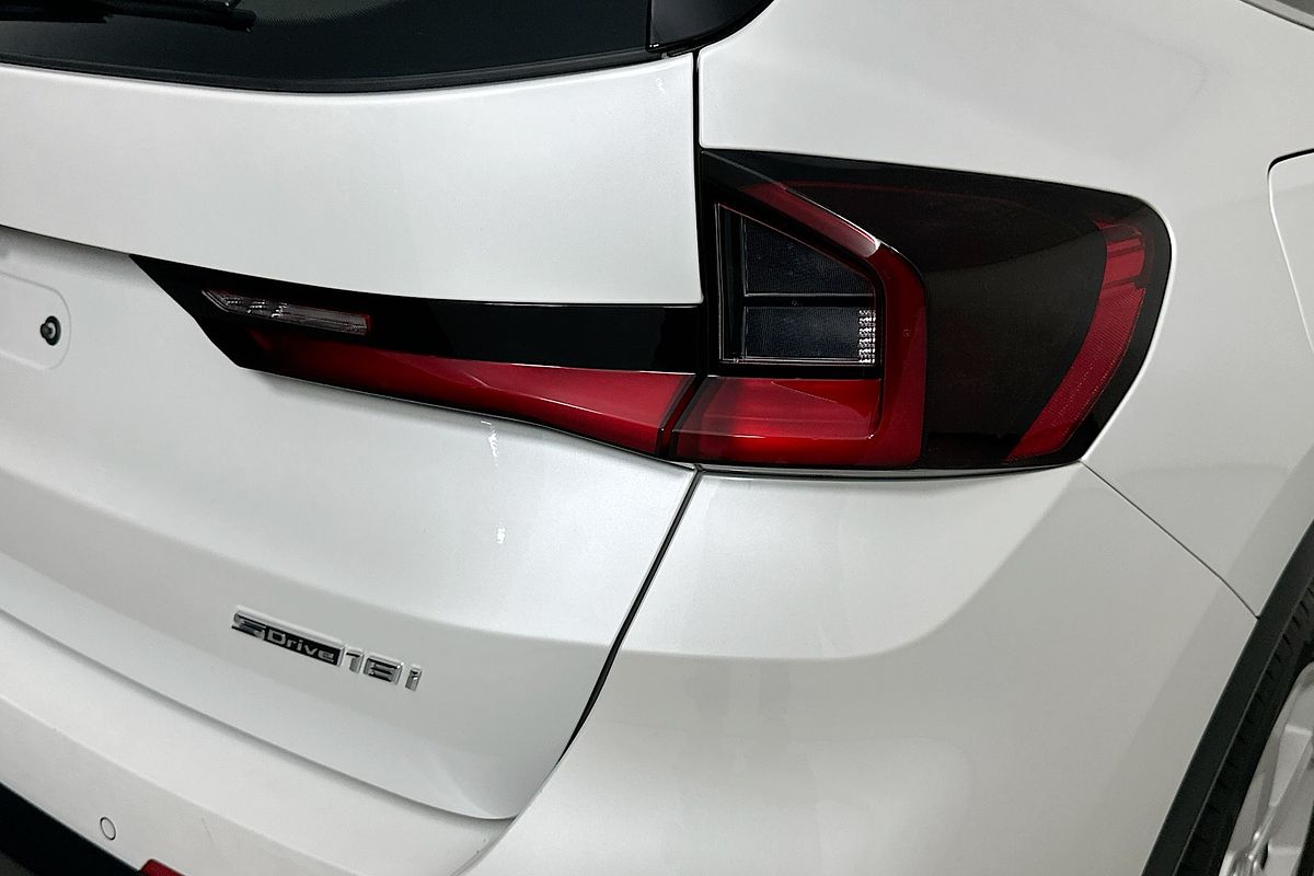 2024 BMW X1 sDRIVE18i U11