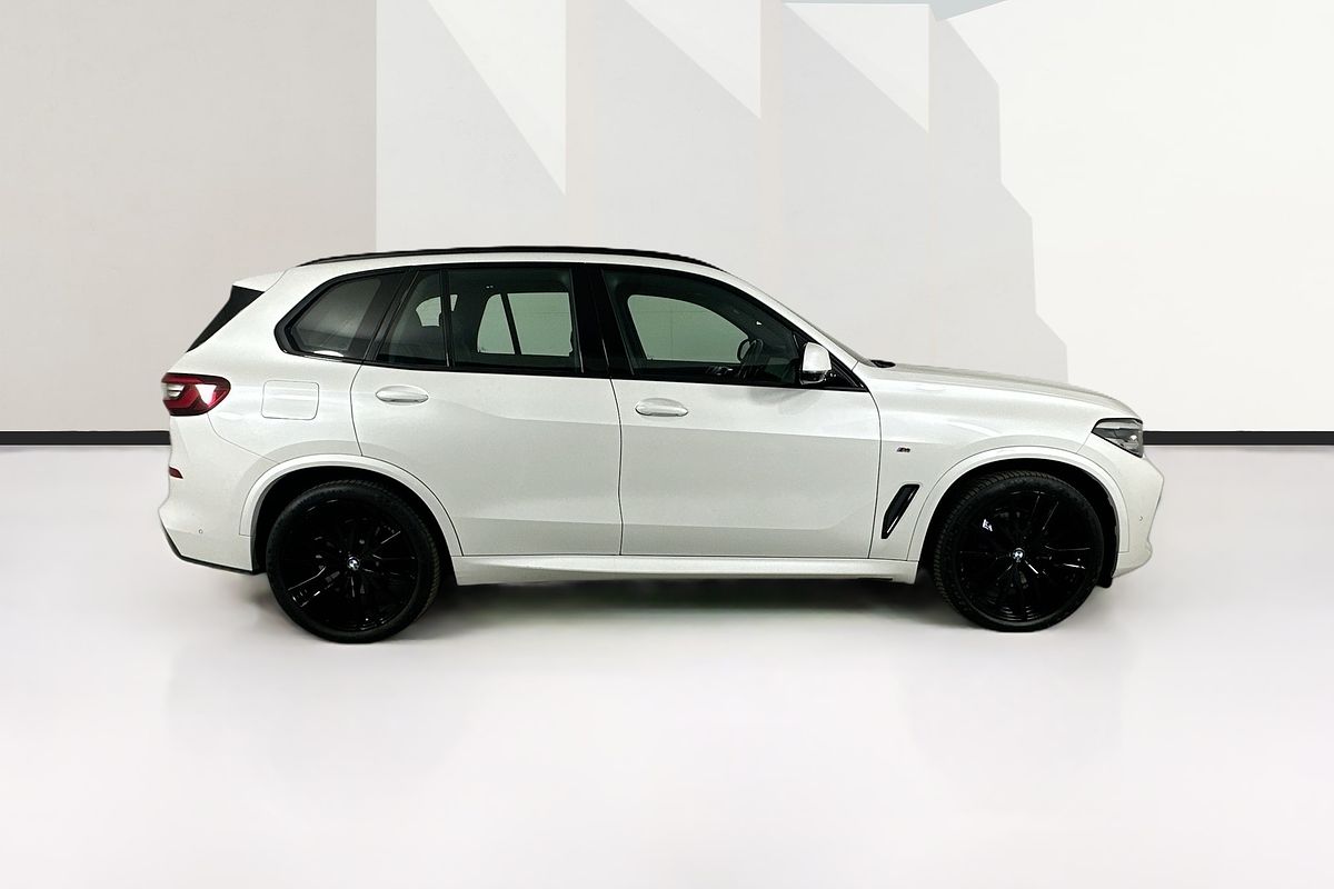 2022 BMW X5 xDRIVE30d M SPORT G05