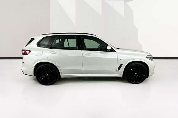 2022 BMW X5 xDRIVE30d M SPORT G05