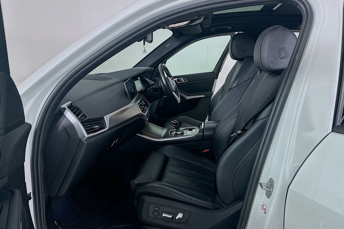 2022 BMW X5 xDRIVE30d M SPORT G05